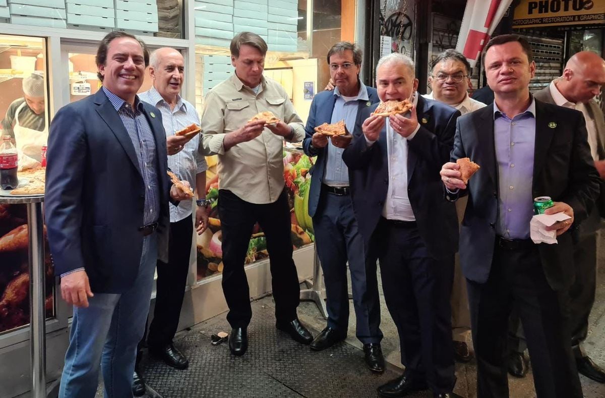 La foto del momento cuando comen fue publicada en redes sociales.| @MinLuizRamos