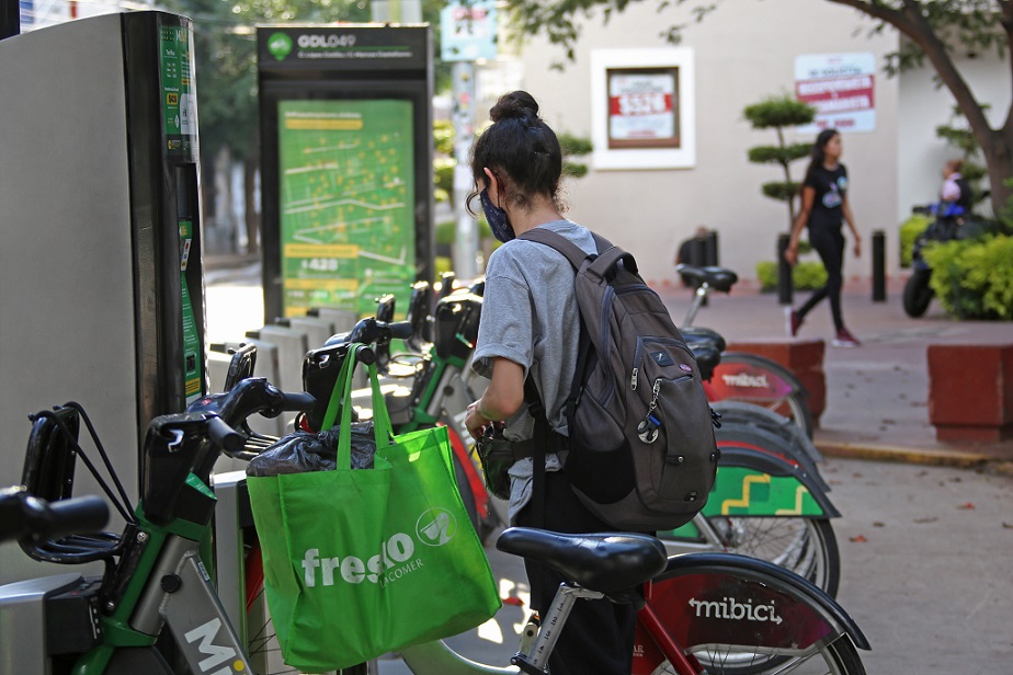 Cuenta Jalisco con amplia variedad de transporte para evitar el automovil (Fernando Carranza)