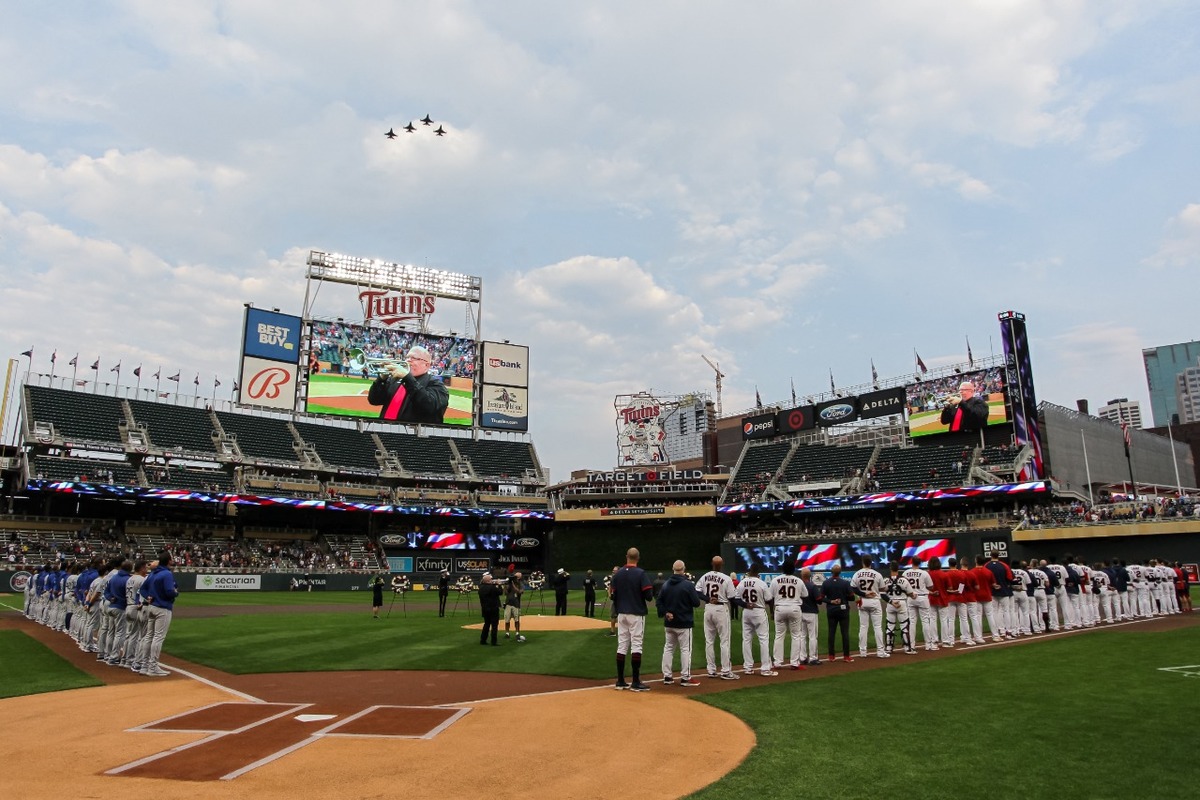 Jugadores de beisbol en un estadio (AFP)