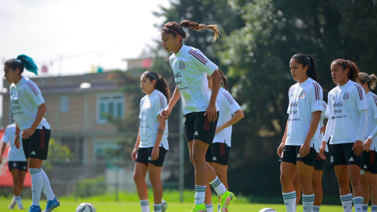 La selección mexicana femenil por los últimos ajustes