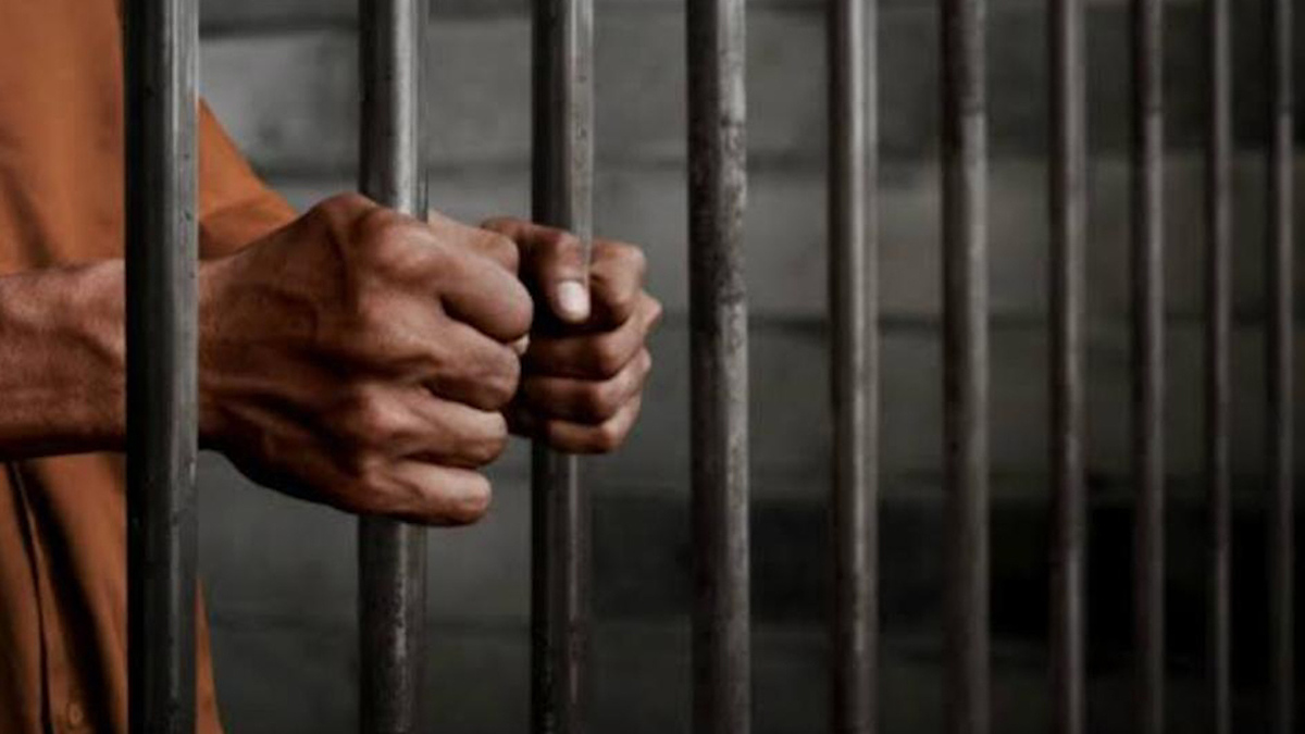 Dan 34 años de prisión a un hombre por violar a ocho mujeres en Michoacán