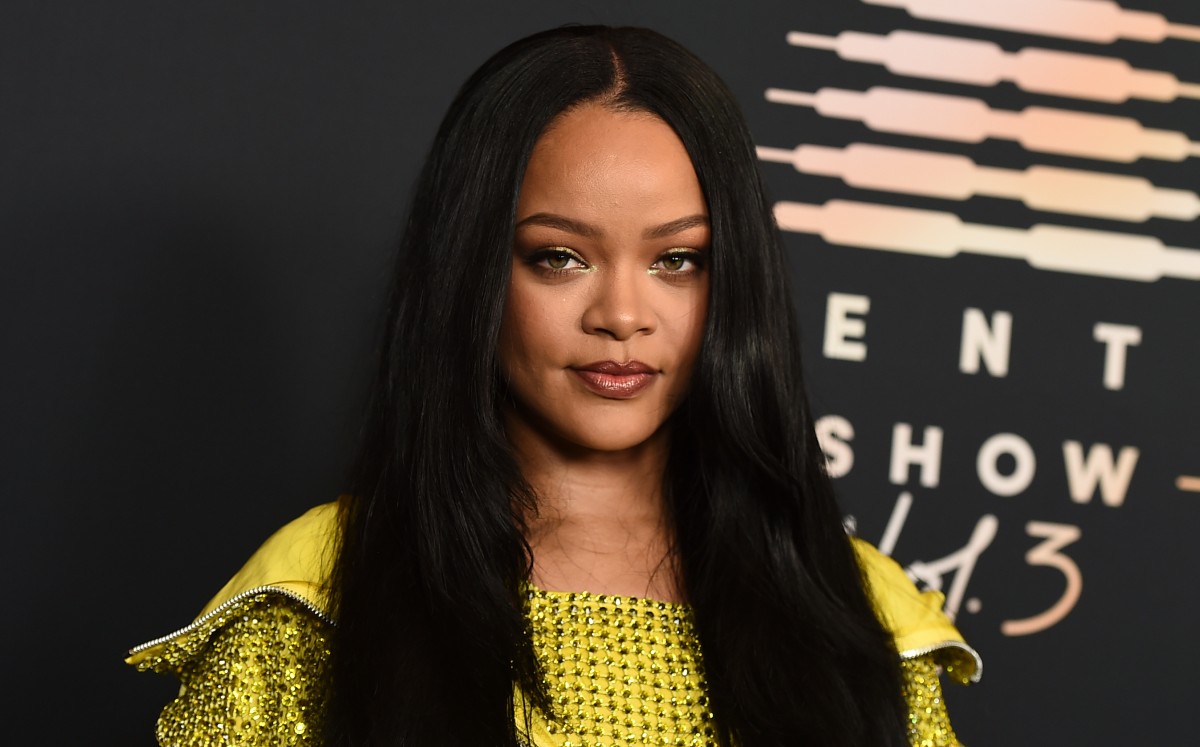 Rihanna revela detalles de su disco y nueva colección de lencería (AP).