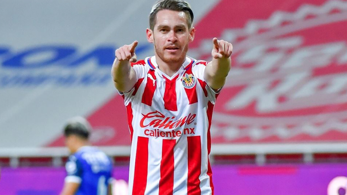 Chivas da versión sobre Angulo y le ofrece todo su apoyo