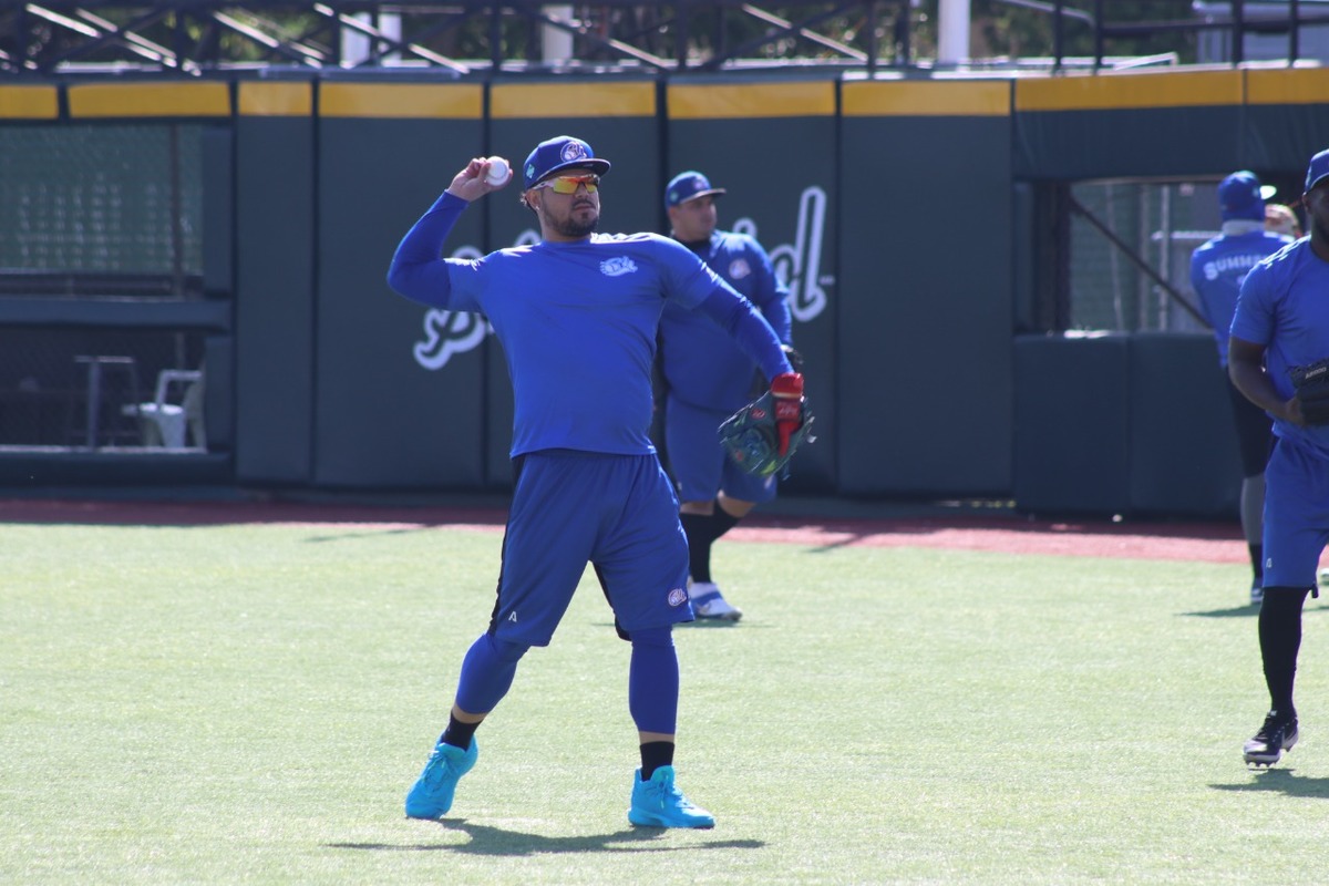 Roberto Osuna se incorporó a los entrenamientos de los Charros de Jalisco. (Cortesía)