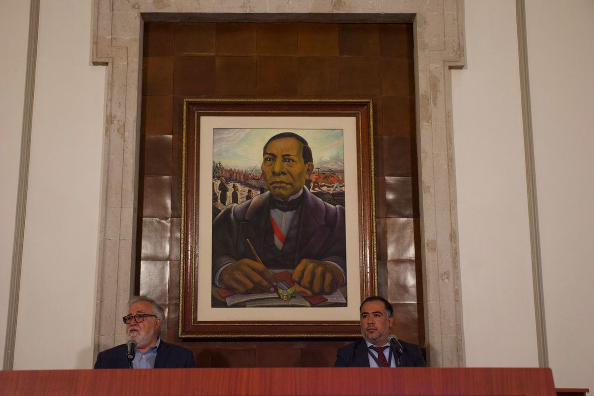 Alejandro Encinas, subsecretario de Gobernación, y Omar Trejo Gómez, fiscal para el caso Ayotzinapa. (Alejandra Damián)