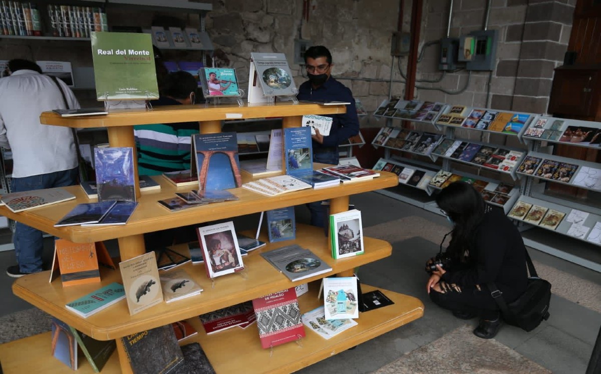 Se busca fomentar la lectura, así como fortalecer la producción editorial (Jorge Sánchez)