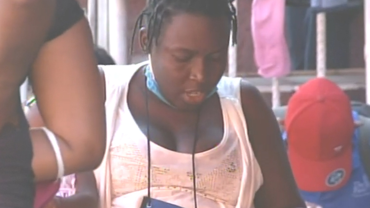Cientos de haitianos se quedan en Monterrey