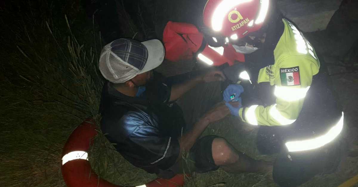 El hombre fue valorado con hipotermia.
