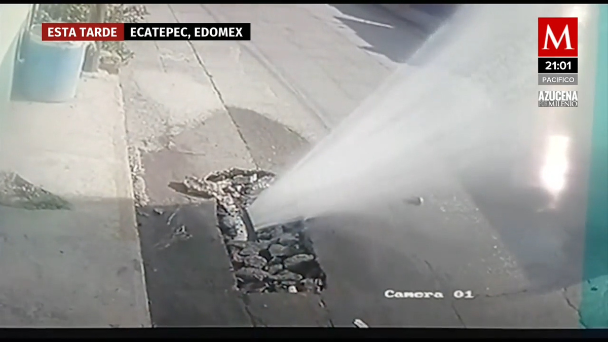 Explota un ducto de agua potable en Ecatepec, había sido reparado