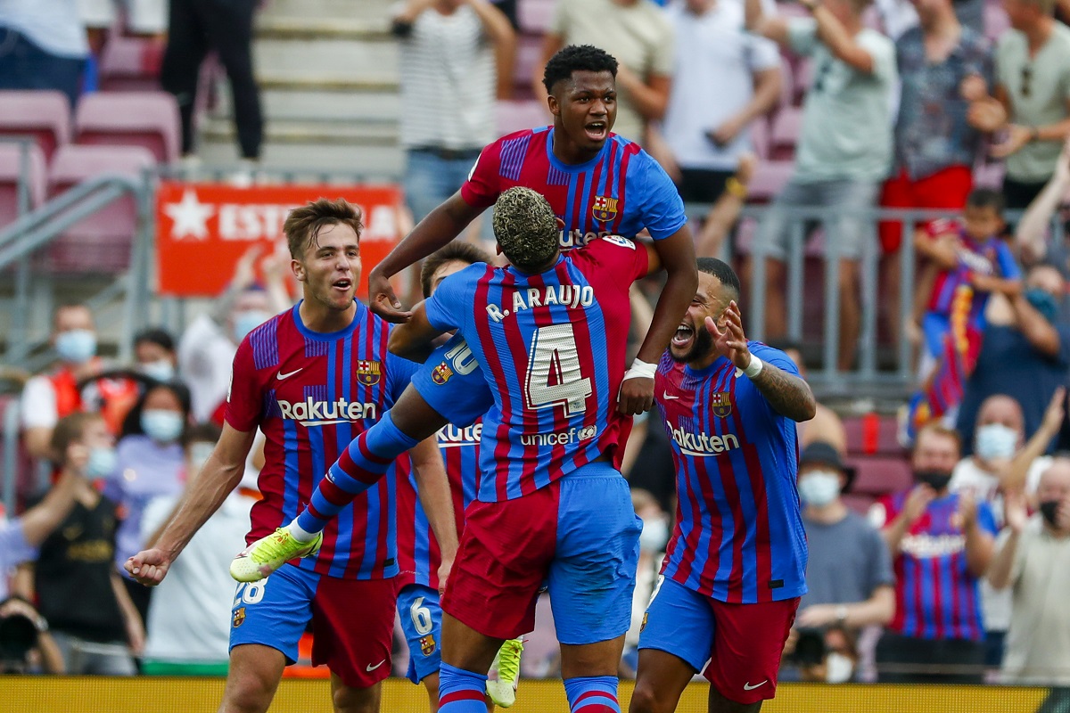 Ansu Fati en festejo de gol (AP)