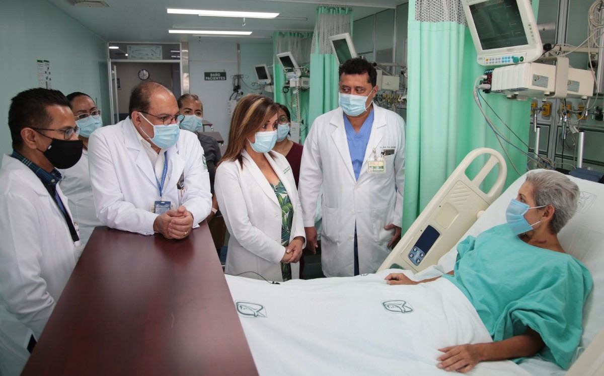 Lilia tenía un problema hepático desde hace 17 años le generaba dolor, incapacidad para comer y problemas respiratorios. Foto: Especial
