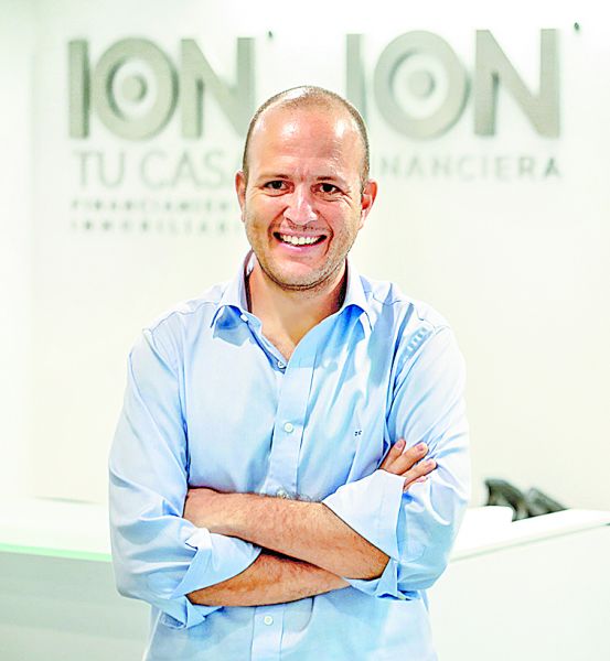 El empresario millennial también es activista urbano. O. Hoyos