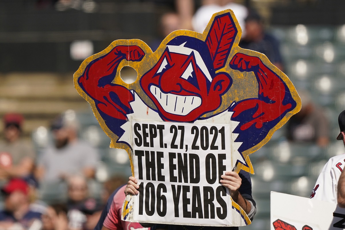 Indios ganan su último juego en casa antes de cambiar nombre (AP)
