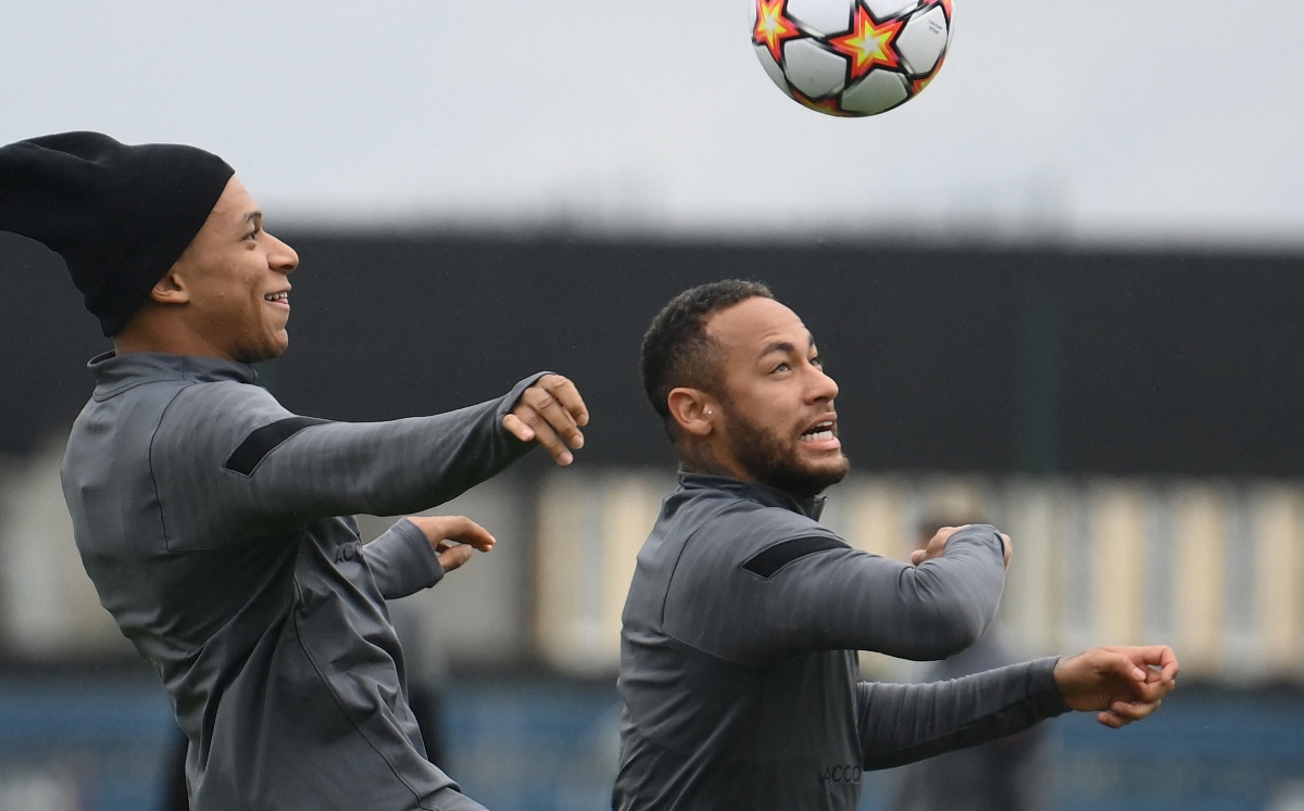 Kylian Mbappé y Neymar (AFP)