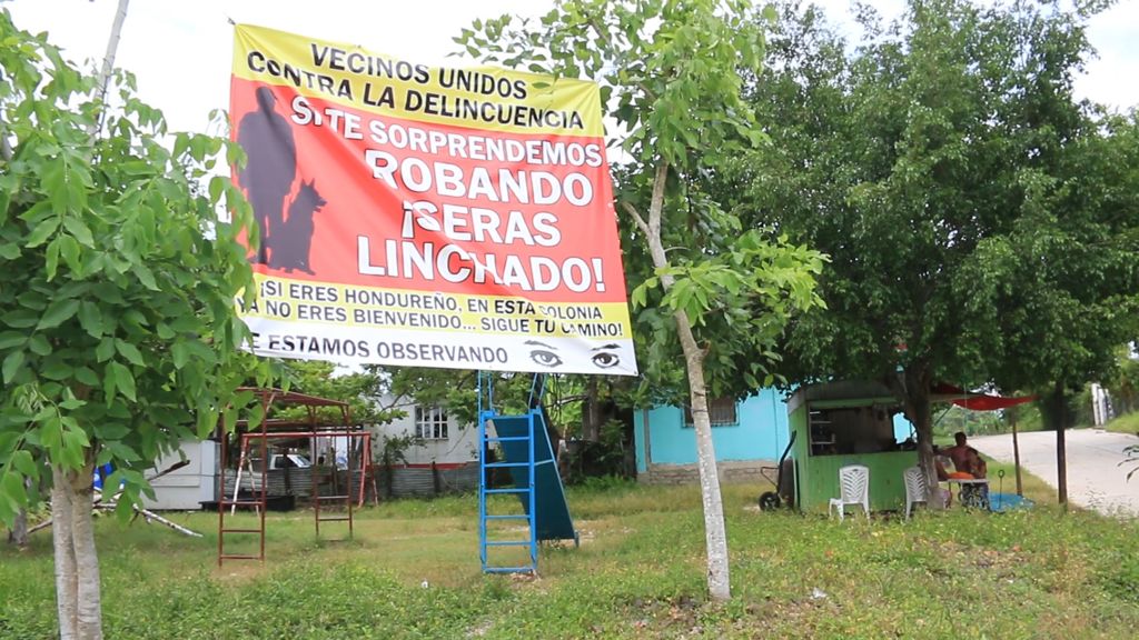 Varios de los centroamericanos han tenido que dormir en la calle. | Manuel López
