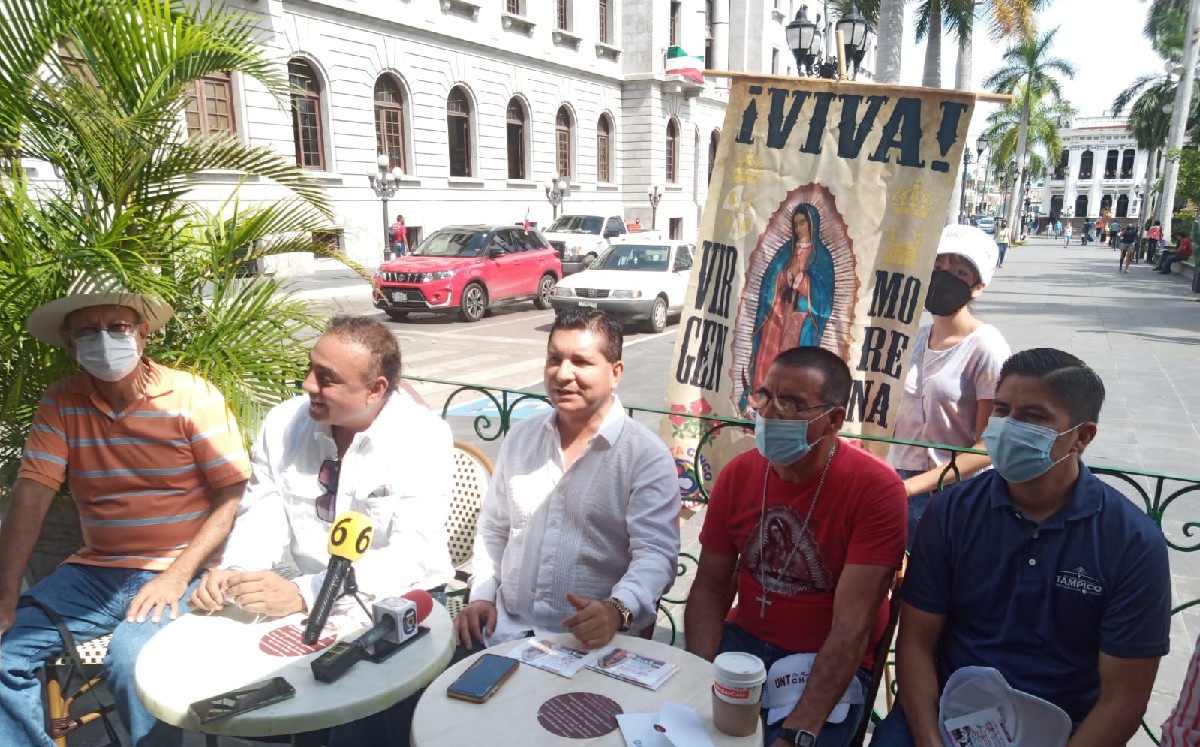 Francisco Chavira Martínez, organiza la Antorcha Guadalupana. (Jesús García)