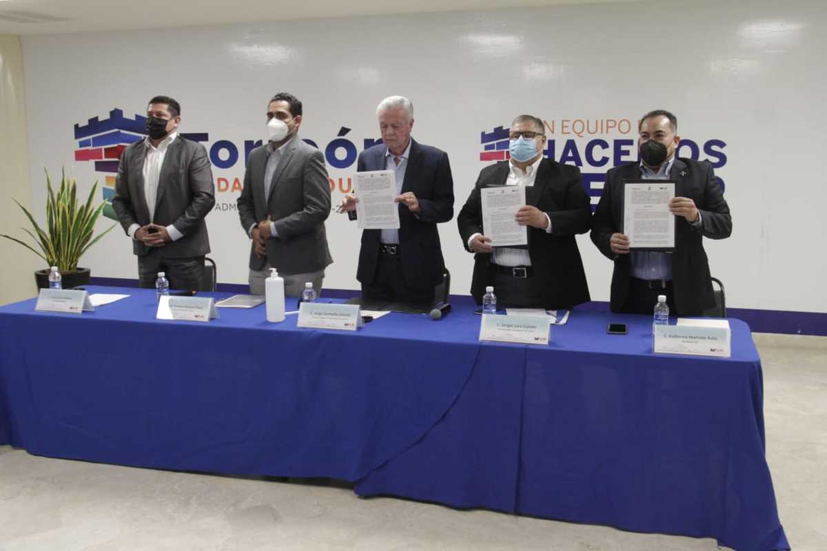 GEL, IMPLAN y CIESLAG, firman convenio por la vinculación educativa. (Manuel Guadarrama)