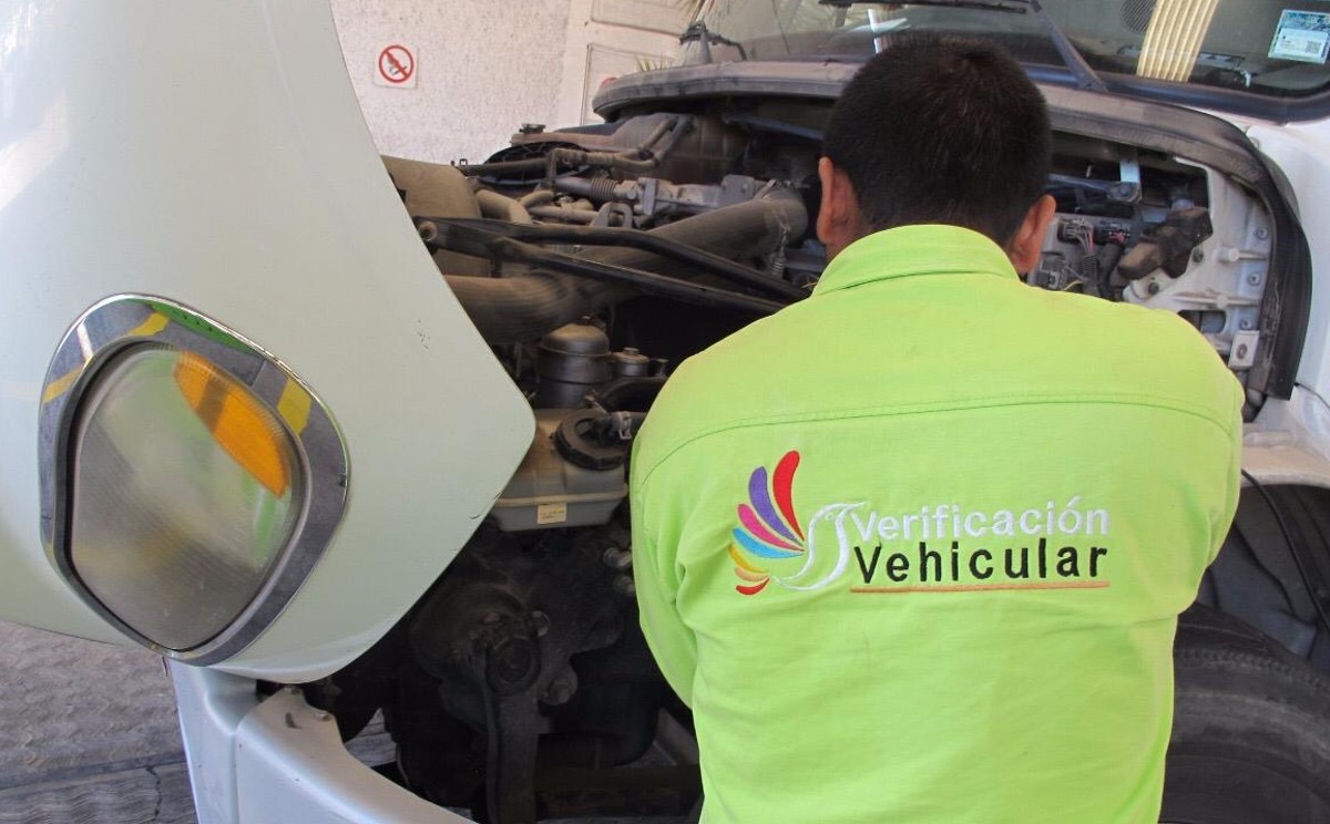 Con el alza del parque vehicular en la entidad la cifra de unidades que deben verificar aumenta automáticamente.
