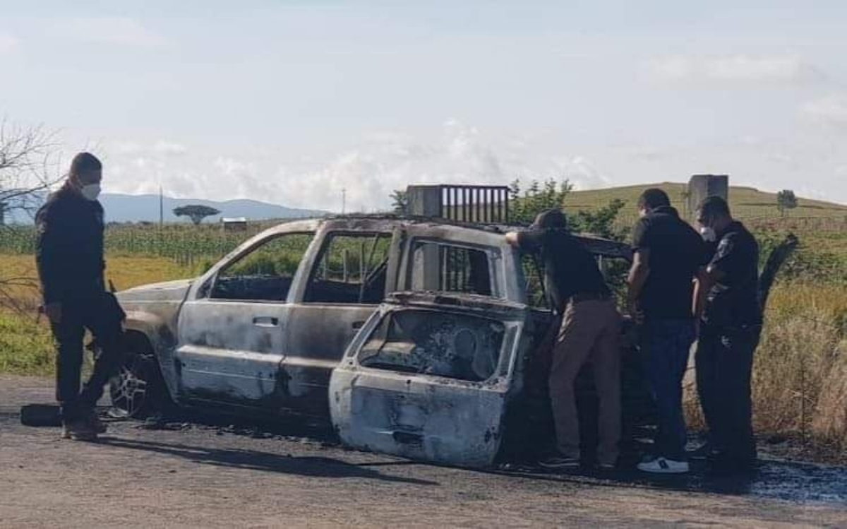 FGE iniciará investigación por cuerpo encontrado en camioneta. | Abraham Jiménez López