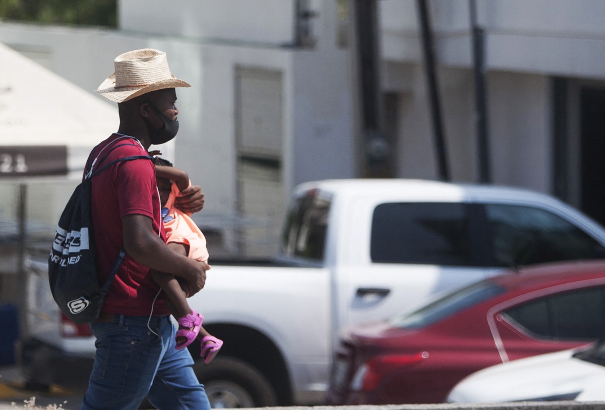 Haitianos cambian sueño americano por una oportunidad en México. (AFP).
