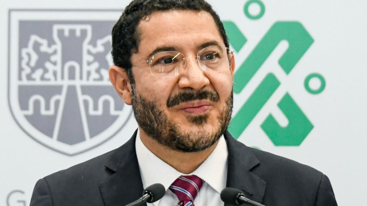 Violencia durante marcha a favor de aborto en CdMx es injustificada, dice Martí Batres