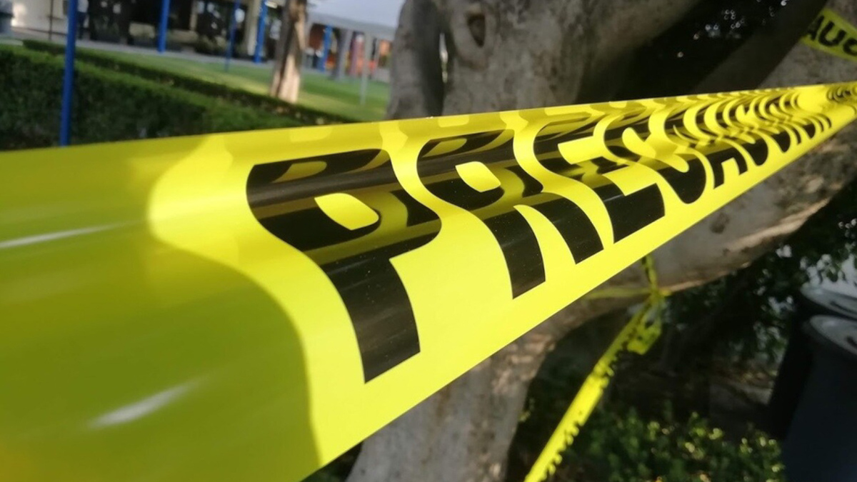 Abandonan 4 cuerpos frente a la casa de campaña