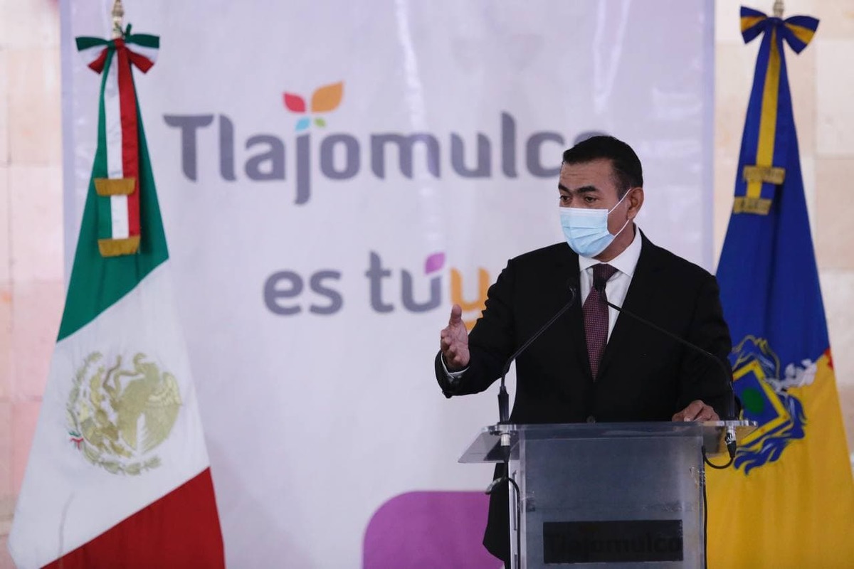 Salvador Zamora toma protesta como presidente municipal de Tlajomulco (Rosario Álvarez)