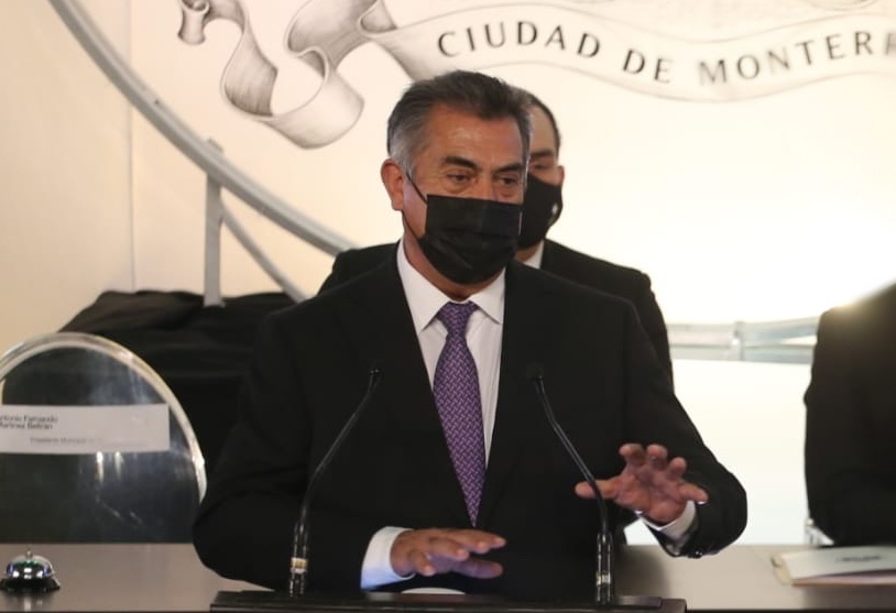 Todos mis amigos que sean investigados, seguirán siendo mis amigos: El Bronco. Foto: Roberto Alanís
