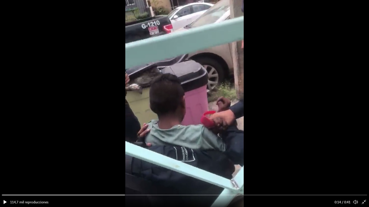 Captan abuso de autoridad de policías de Guadalajara a menor de edad (Twitter)