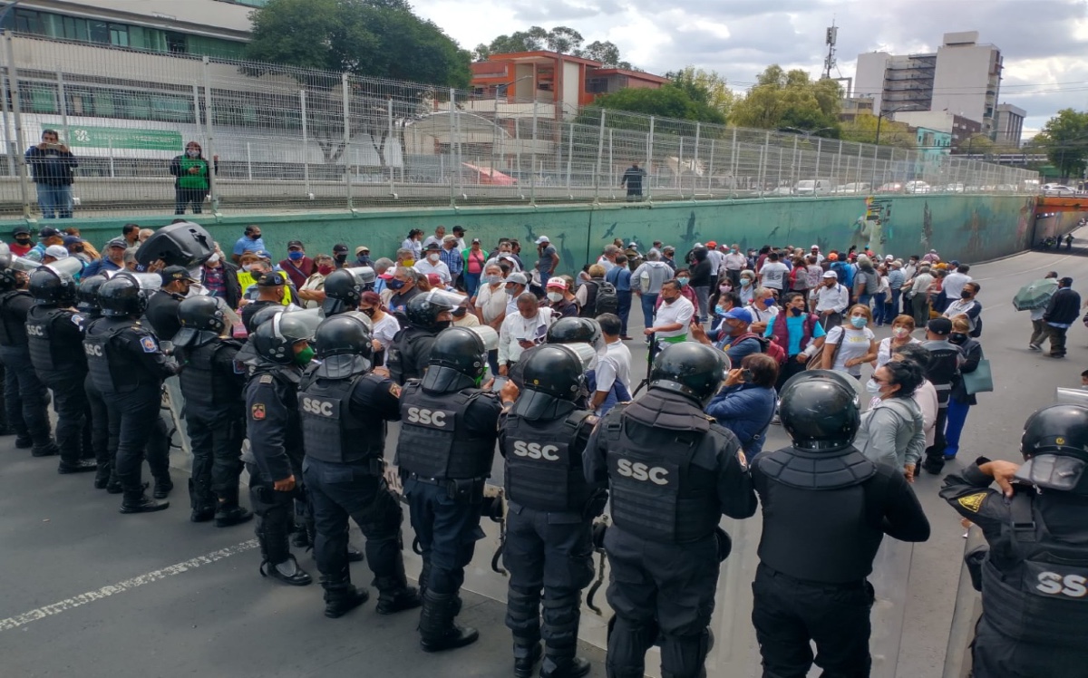 El contingente llegó a Palacio Nacional, donde fue entregado un pliego petitorio  | Especial