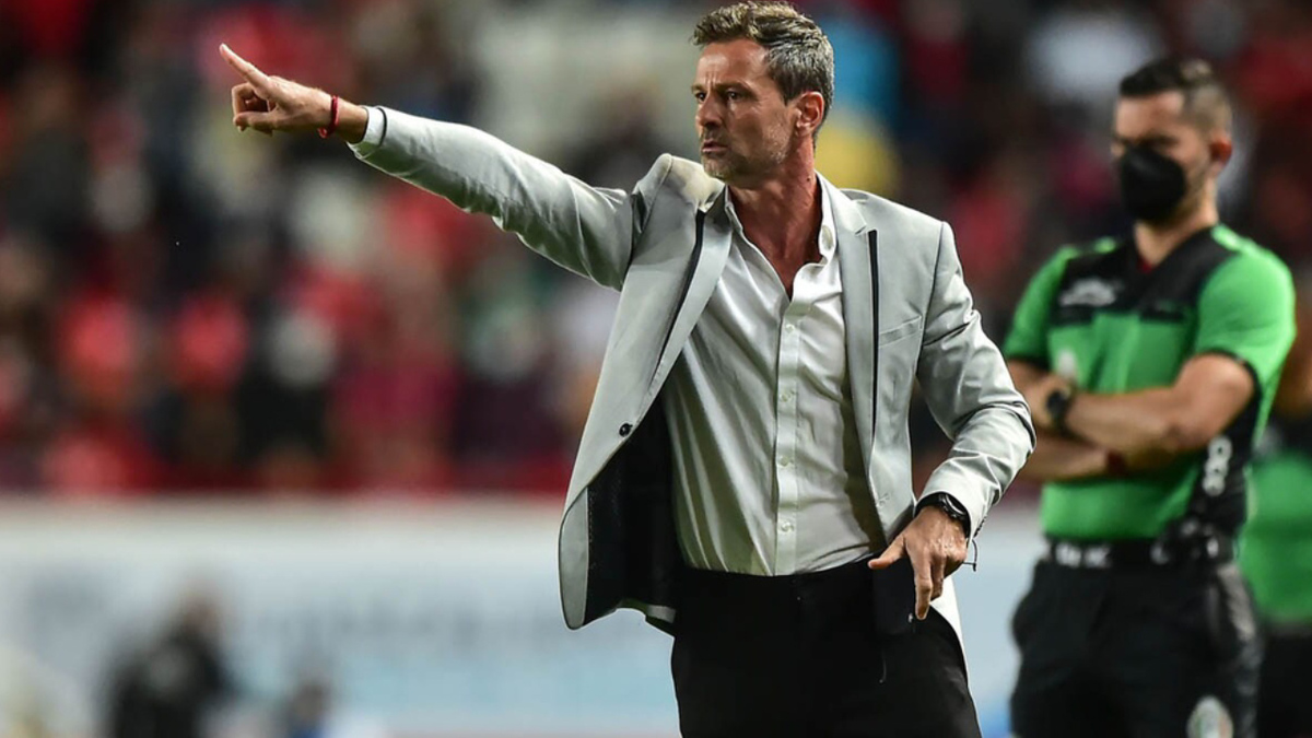 Diego Cocca no observa ventaja de Atlas sobre Chivas
