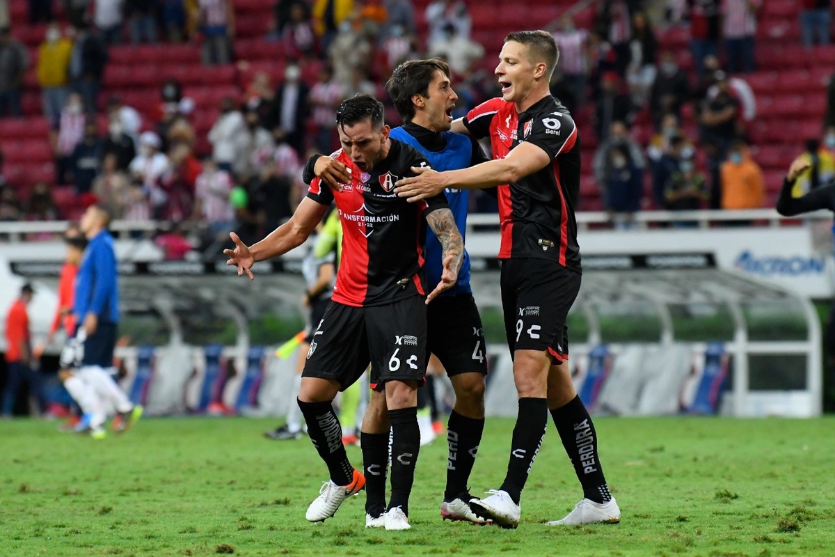 Atlas derrota a Chivas en el Estadio Akron (Imago7)