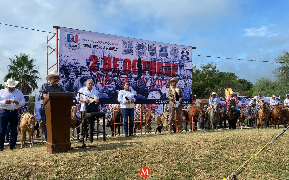 Columna Cívica de Tamaulipas recuerda masacre del 2 de octubre. (Antonio Hernández)
