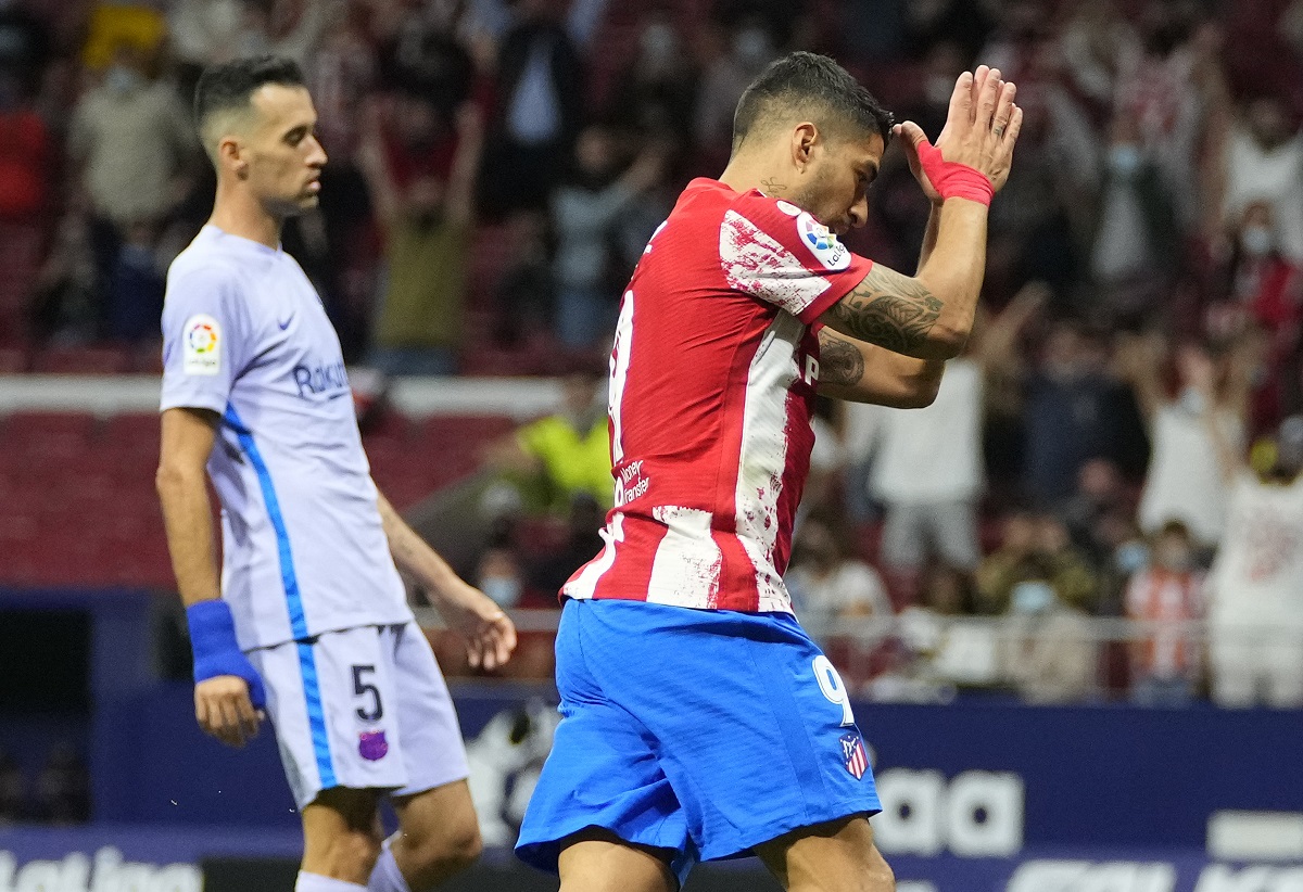 Luis Suárez durante el Atlético de Madrid vs Barcelona (AP)