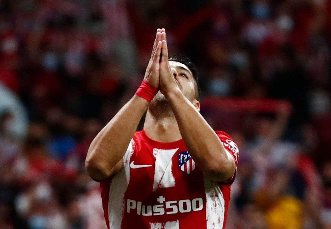 Luis Suárez pide perdón al Barcelona tras anotarle gol (Reuters)