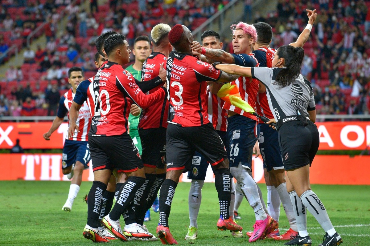 Atlas derrotó a Chivas en el Clásico Tapatío del Apertura 2021 (Imago 7)