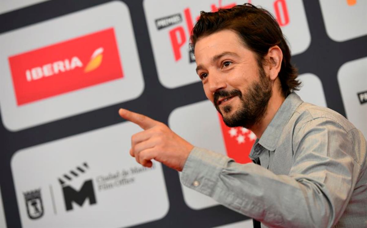 Diego Luna en conferencia de prensa (EFE).