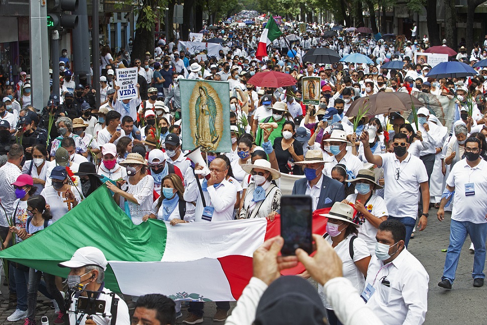 Cerca de 150 mil personas se pronuncian a favor de la vida (Fernando Carranza)