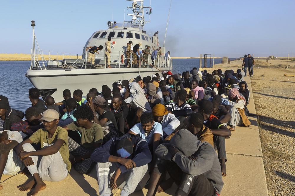 Expertos de la ONU denuncian posibles crímenes de lesa humanidad en Libia | AP