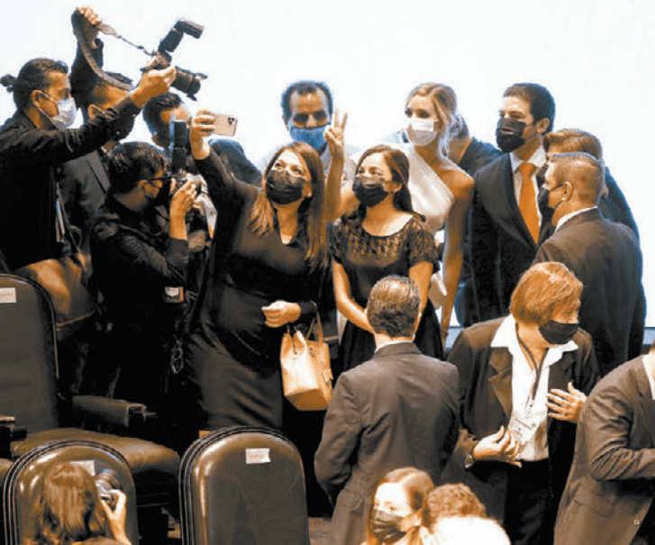 Hubo selfies con el mandatario y su esposa. Roberto Alanís