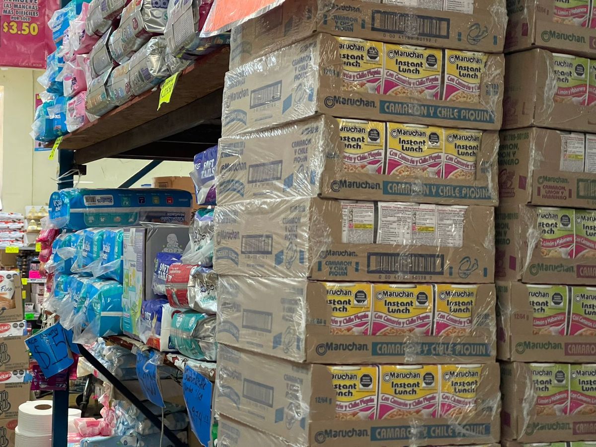 Tapatíos extrañados al retiro de la sopa Maruchan del mercado expresan su sentir (Karla Victoria Rodríguez)