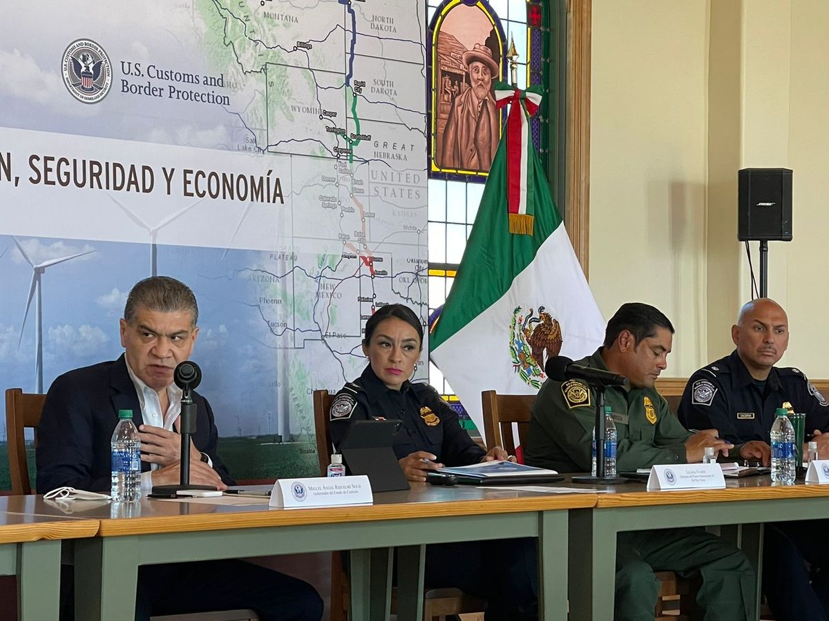 Autoridades de Coahuila y Texas se reunieron en Ciudad Del Río. (Especial)