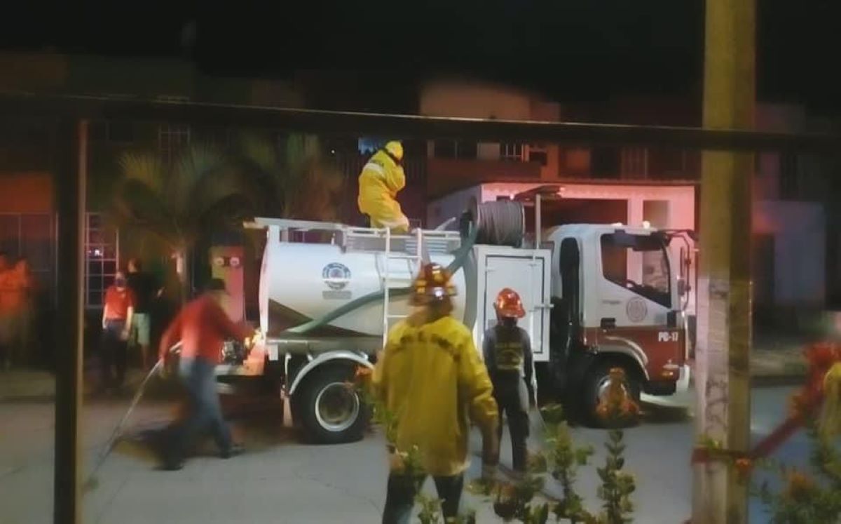 El incendio sucedió al poniente de Coatzacoalcos, Veracruz. Foto: Especial