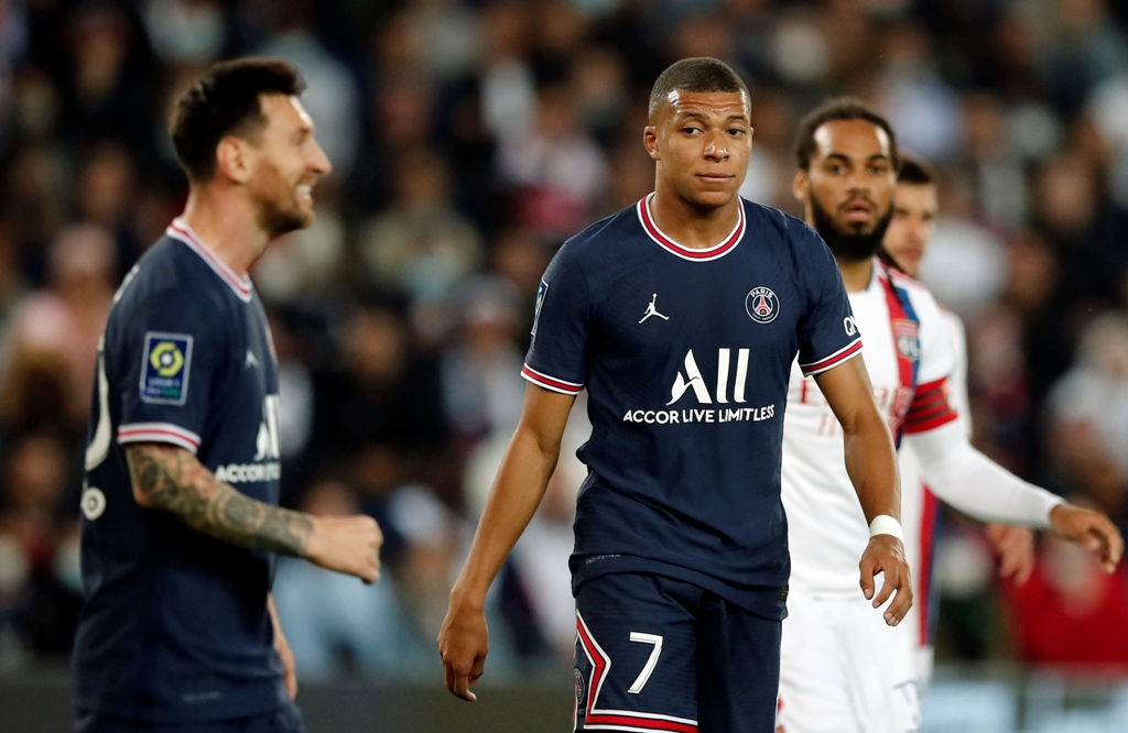 Mbappé y Lionel Messi (Reuters)