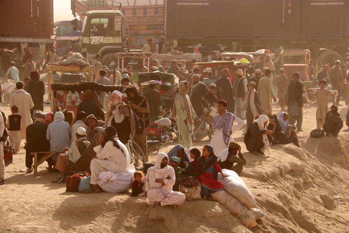 La crisis humanitaria que viven los afganos podría llevar al país al colapso. Foto: EFE