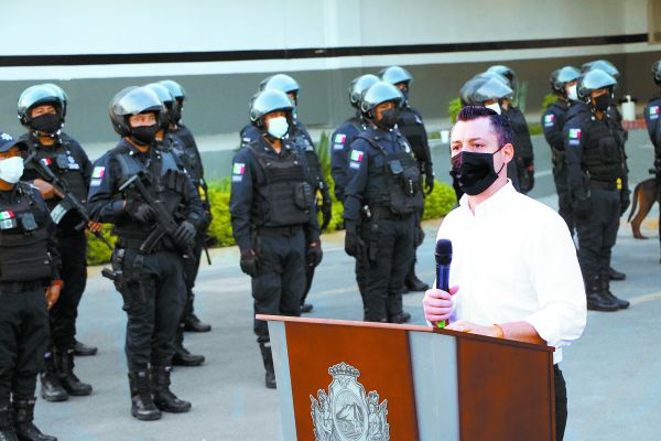 El munícipe regio señaló el jueves que buscan contratar a mil 200 policías. Leonel Rocha