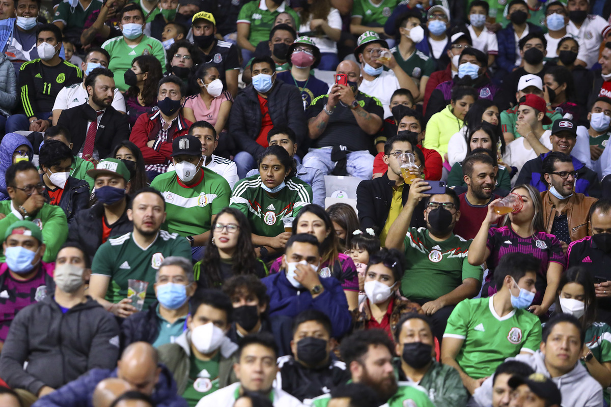 Afición presente en el Estadio Azteca (Imago7)