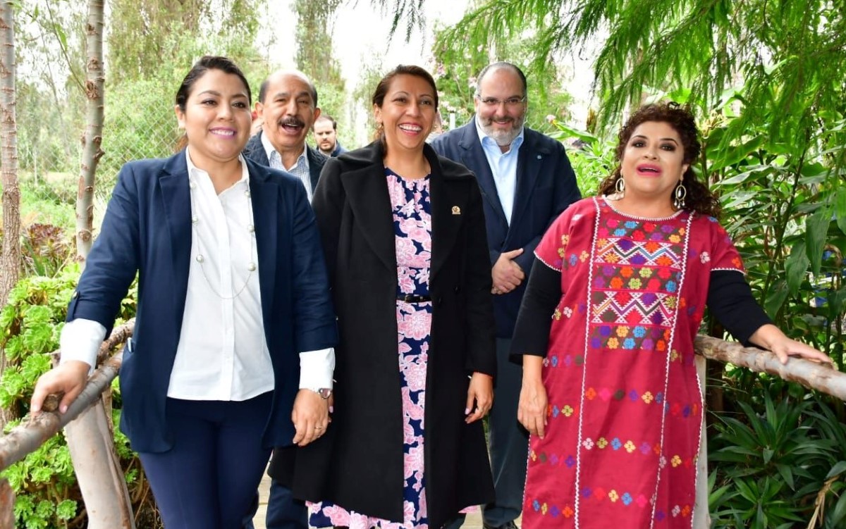 Los alcaldes de Morena se reunieron en el embarcadero de Cuemanco. | Especial