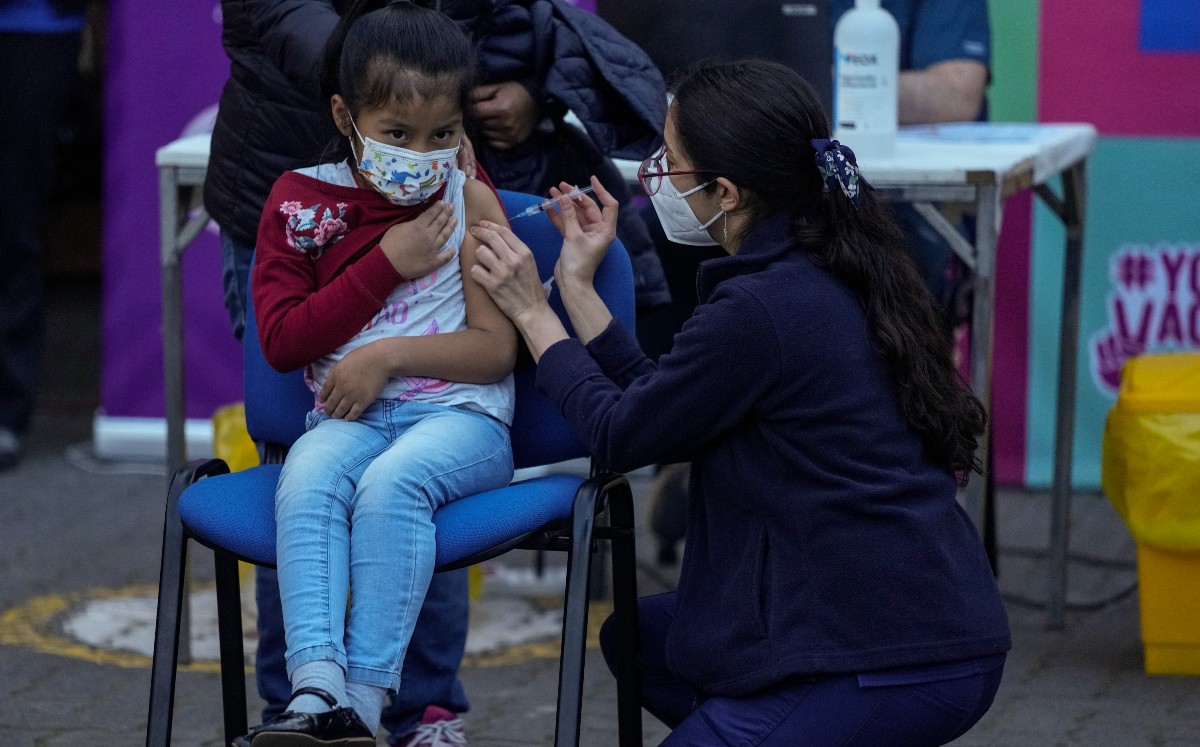 A fines de septiembre comenzó en Chile el proceso de vacunación con los menores de 6 a 11 años | AP