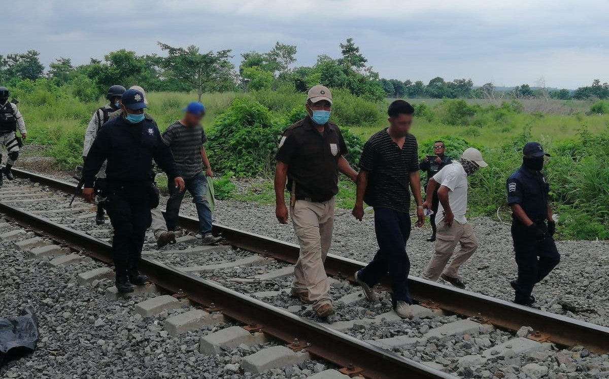 El INM ya inició el proceso de deportación de los siete hondureños. Foto: Especial